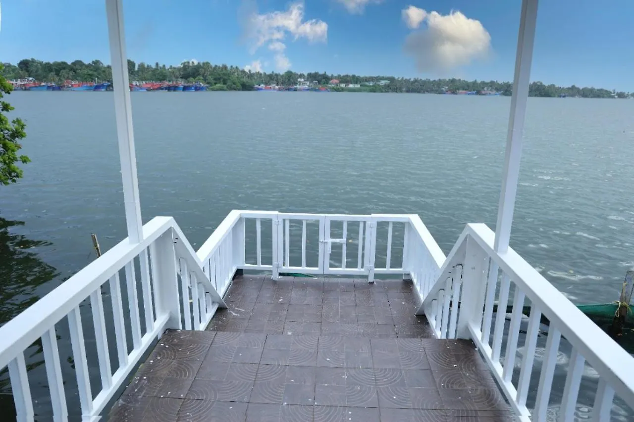 Quilon Lake Inn Kollam